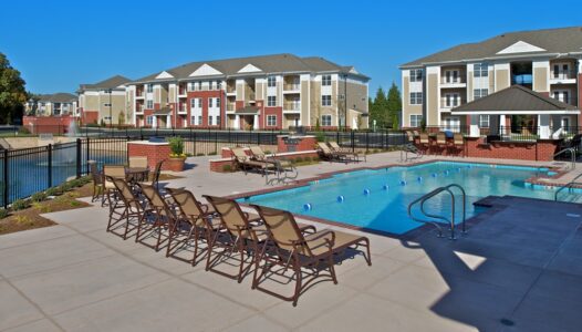 Meadowood Apartments Swimming Pool Photo37
